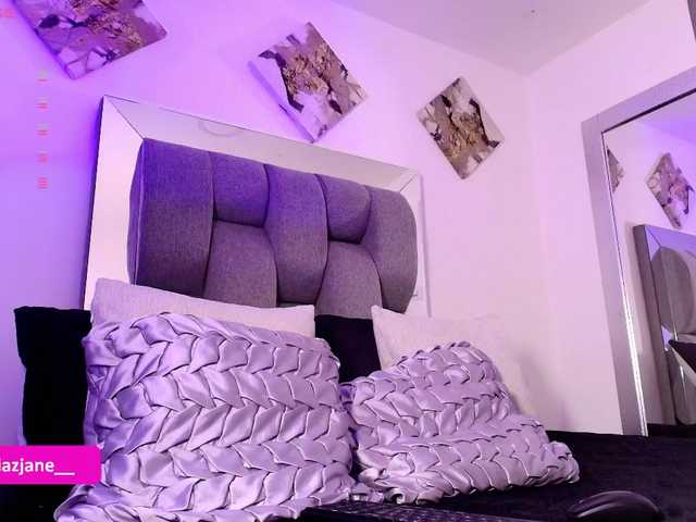 Janediaz's BongaCams show and profile