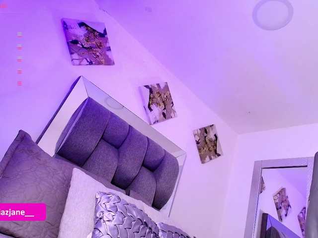 Janediaz's BongaCams show and profile