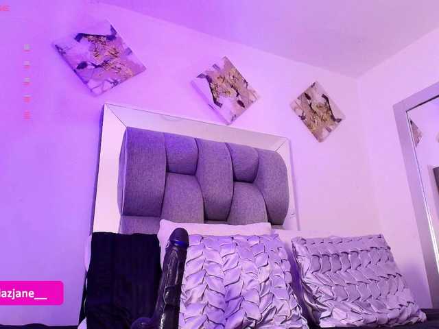 Janediaz's BongaCams show and profile