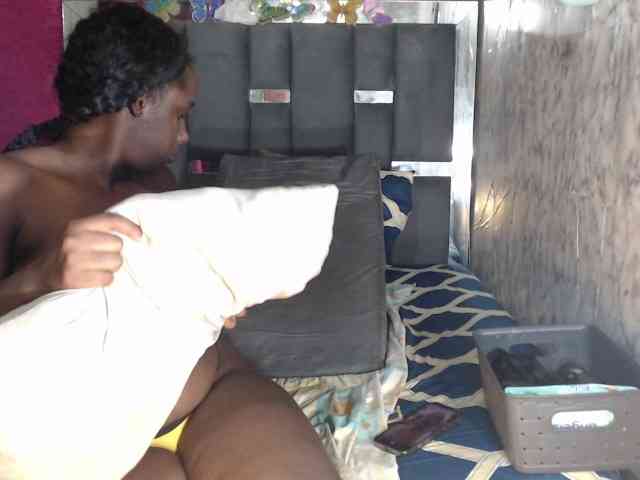 electrastunningx Live Webcam on BongaCams