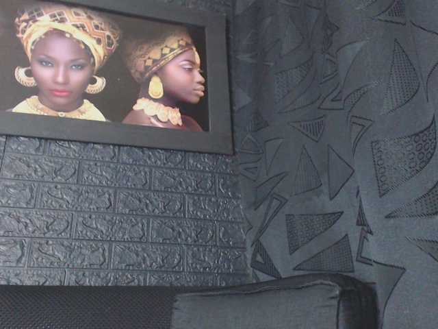 skinny-brenda's BongaCams show and profile