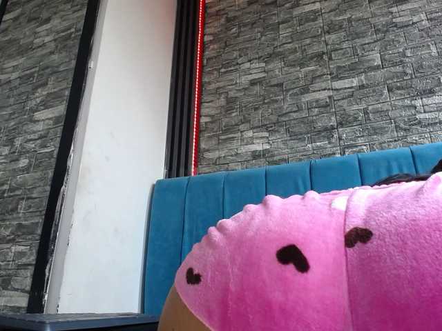 skinny-brenda webcam