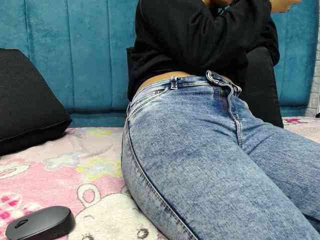 skinny-brenda webcam