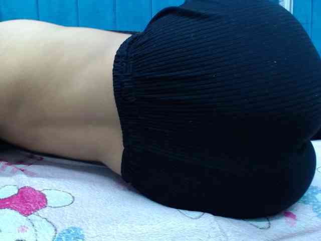 skinny-brenda webcam