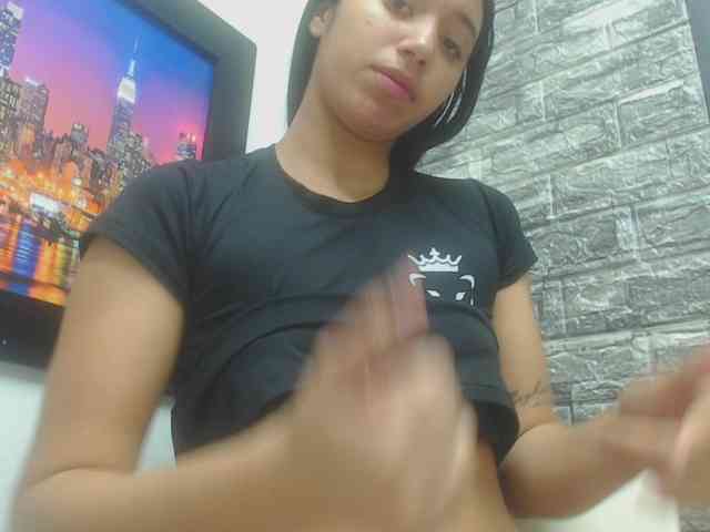 skinny-brenda webcam