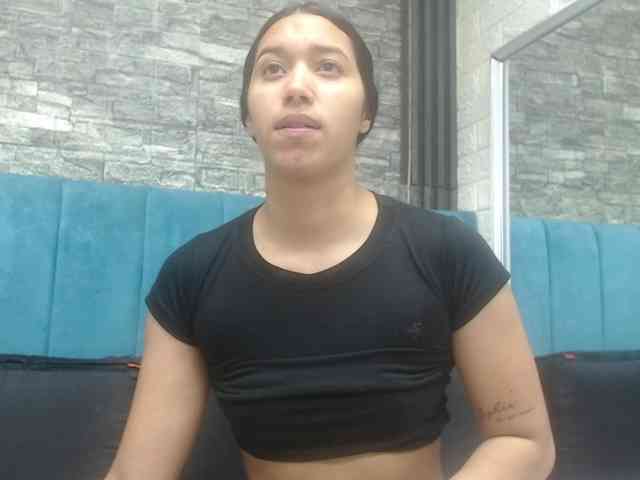 skinny-brenda webcam