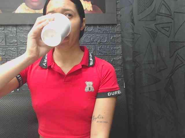 skinny-brenda webcam