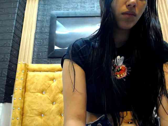 skinny-brenda webcam