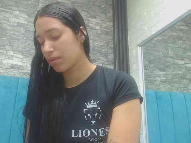 skinny-brenda webcam