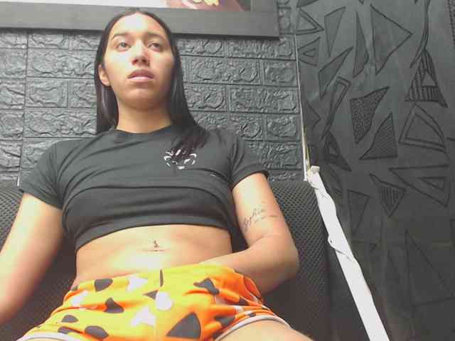 skinny-brenda webcam