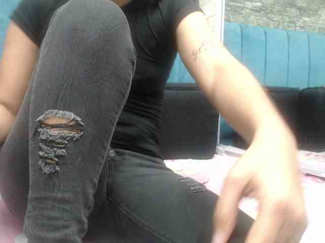 skinny-brenda webcam