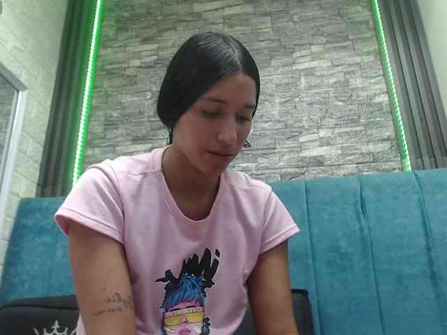 skinny-brenda webcam