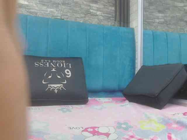 skinny-brenda webcam