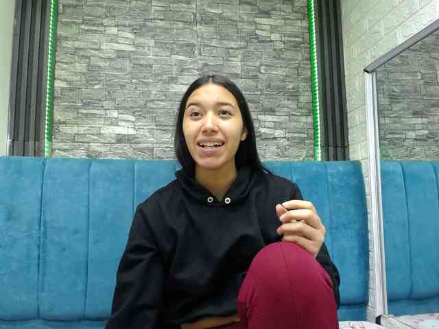 skinny-brenda webcam