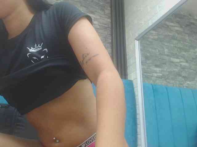 skinny-brenda webcam