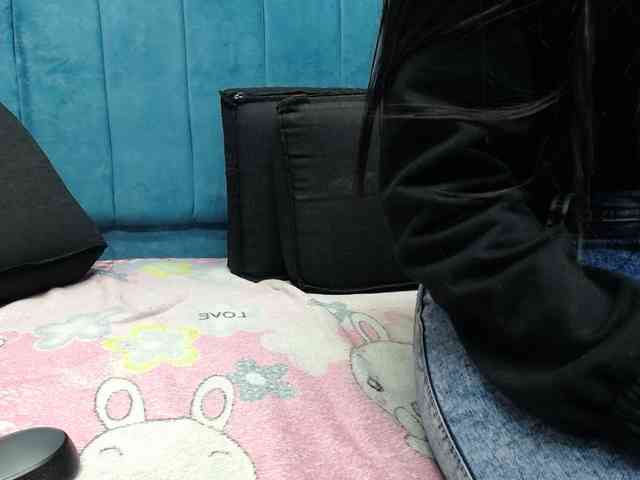 skinny-brenda webcam