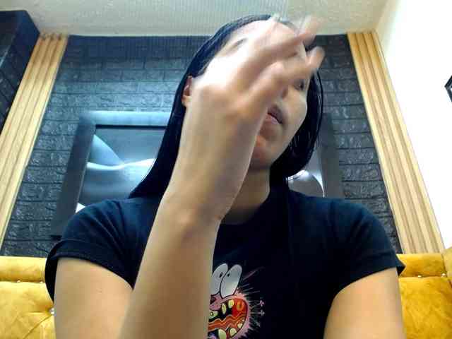 skinny-brenda webcam