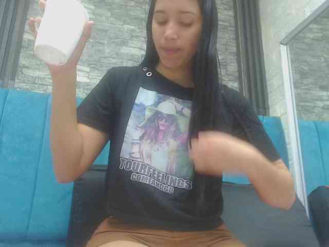 skinny-brenda webcam