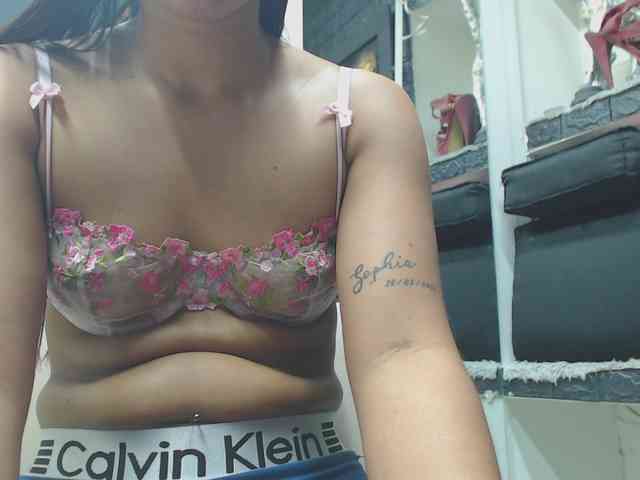 skinny-brenda webcam