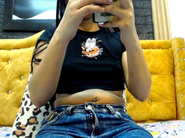 skinny-brenda webcam