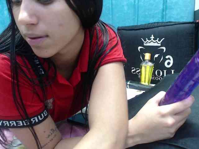 skinny-brenda webcam