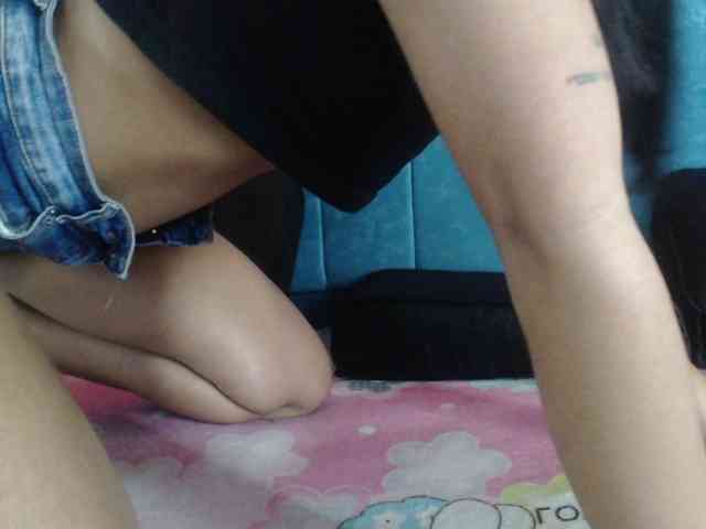 skinny-brenda webcam