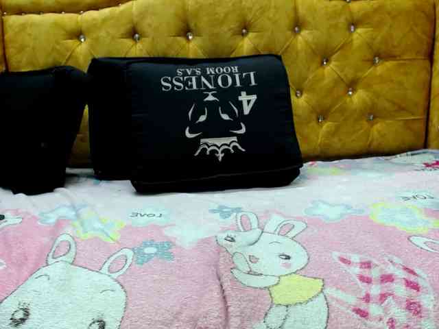 skinny-brenda webcam