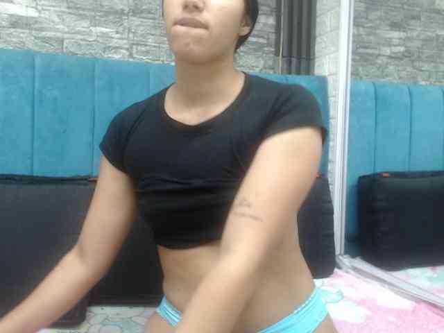 skinny-brenda webcam