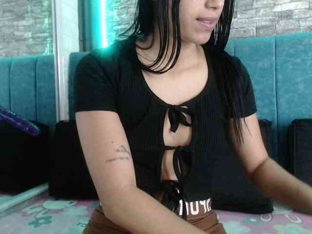 skinny-brenda webcam