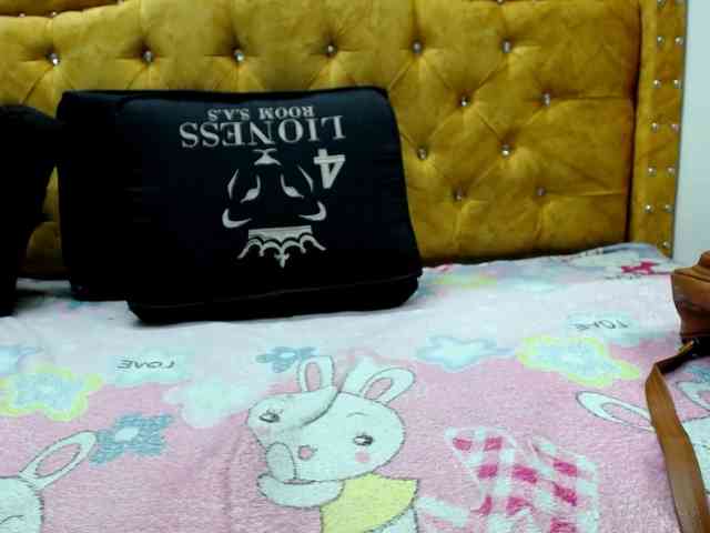 skinny-brenda webcam