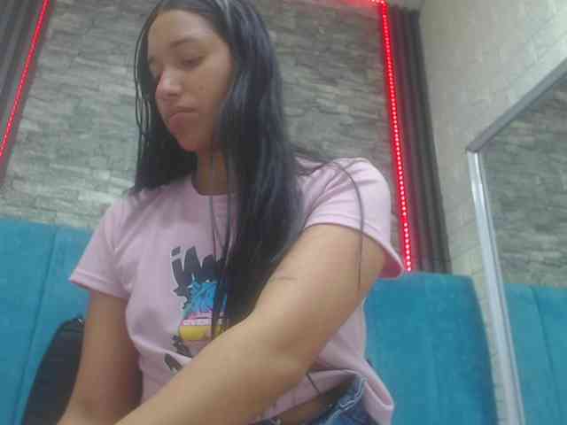 skinny-brenda webcam