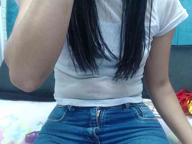 skinny-brenda webcam
