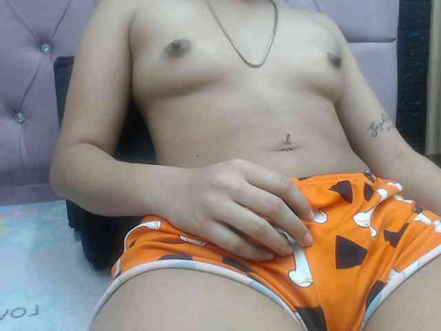 skinny-brenda webcam