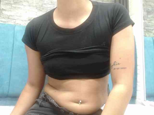 skinny-brenda webcam