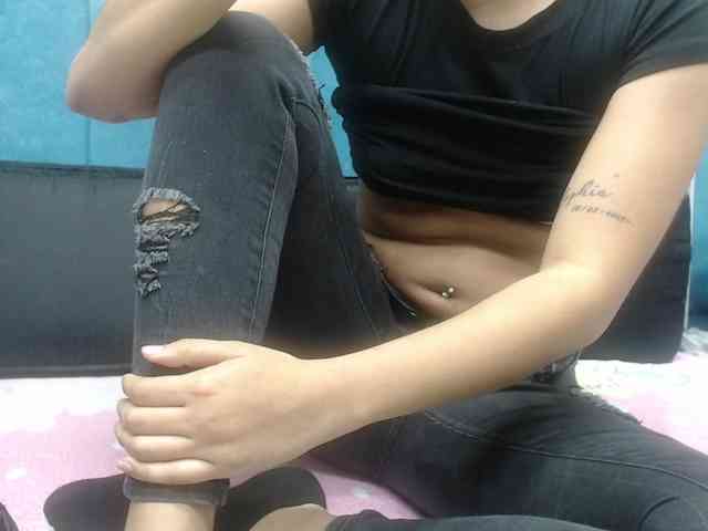 skinny-brenda webcam