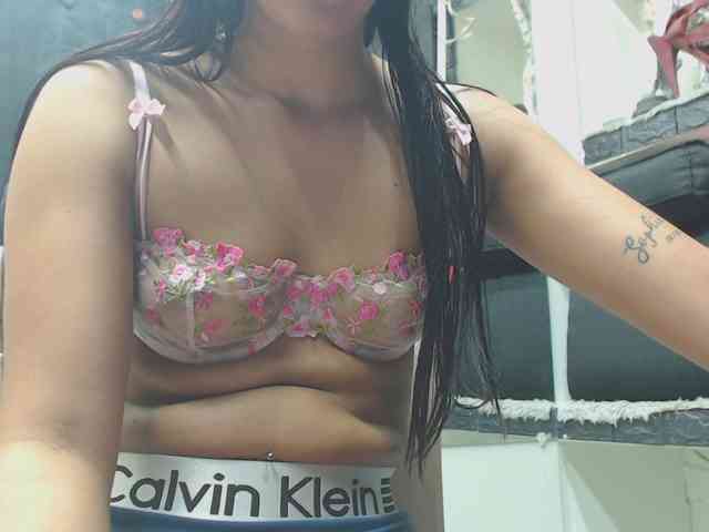 skinny-brenda webcam