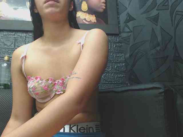 skinny-brenda webcam