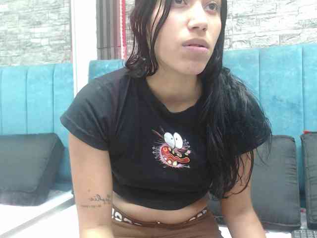 skinny-brenda webcam