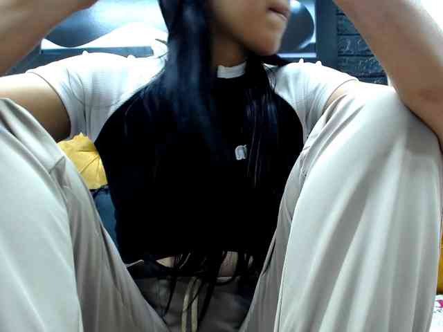 skinny-brenda webcam