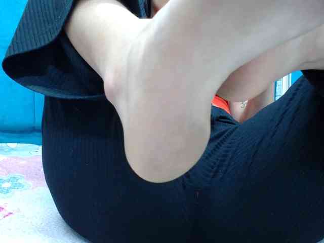 skinny-brenda webcam