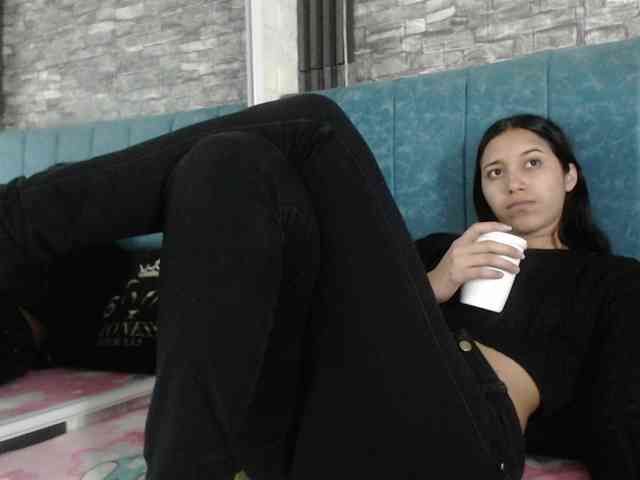 skinny-brenda webcam