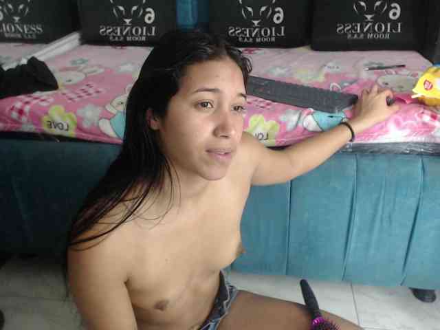 skinny-brenda webcam