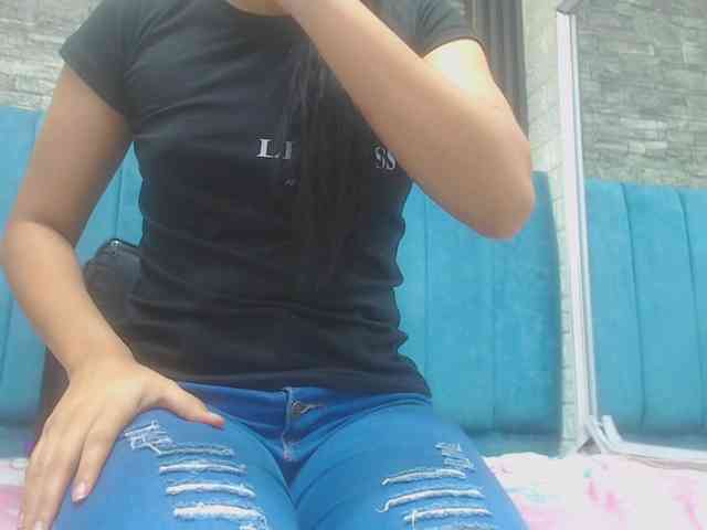 skinny-brenda webcam