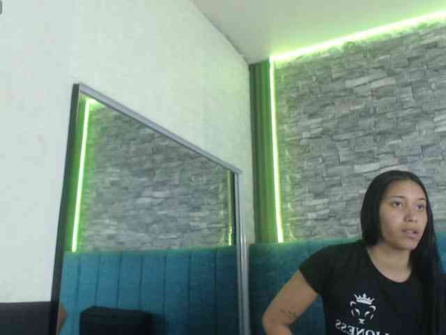 skinny-brenda webcam