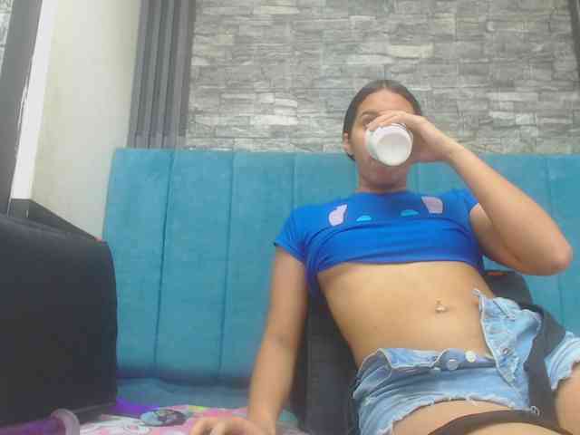 skinny-brenda webcam