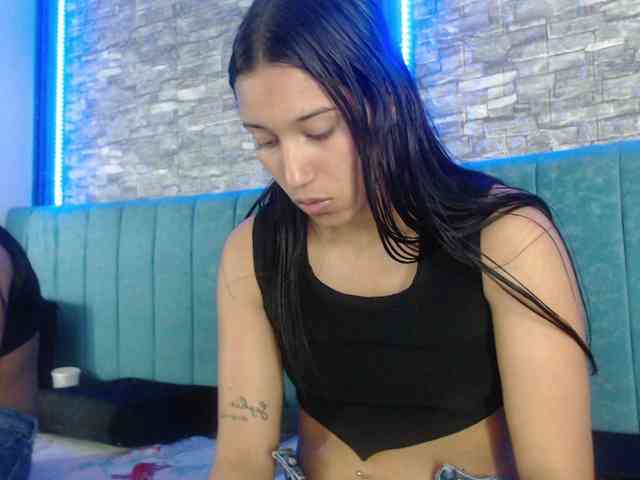 skinny-brenda webcam