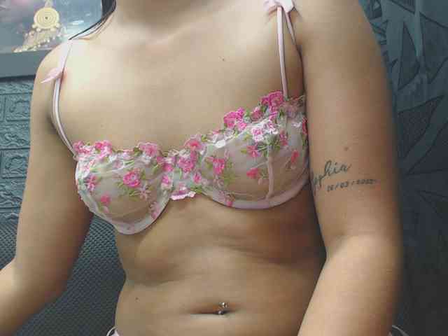 skinny-brenda webcam