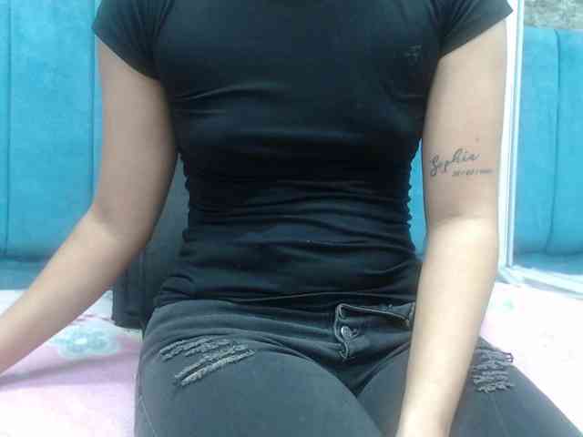 skinny-brenda webcam