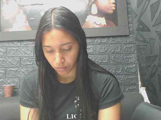 skinny-brenda webcam