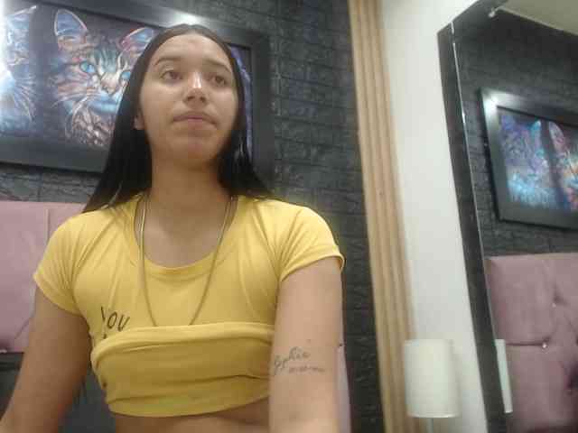 skinny-brenda webcam